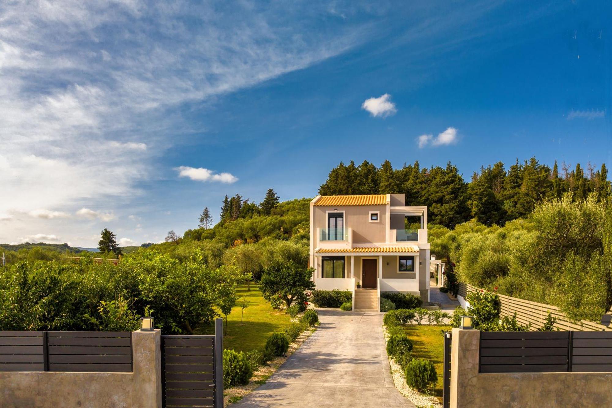 Valeria Private Villa Plános المظهر الخارجي الصورة